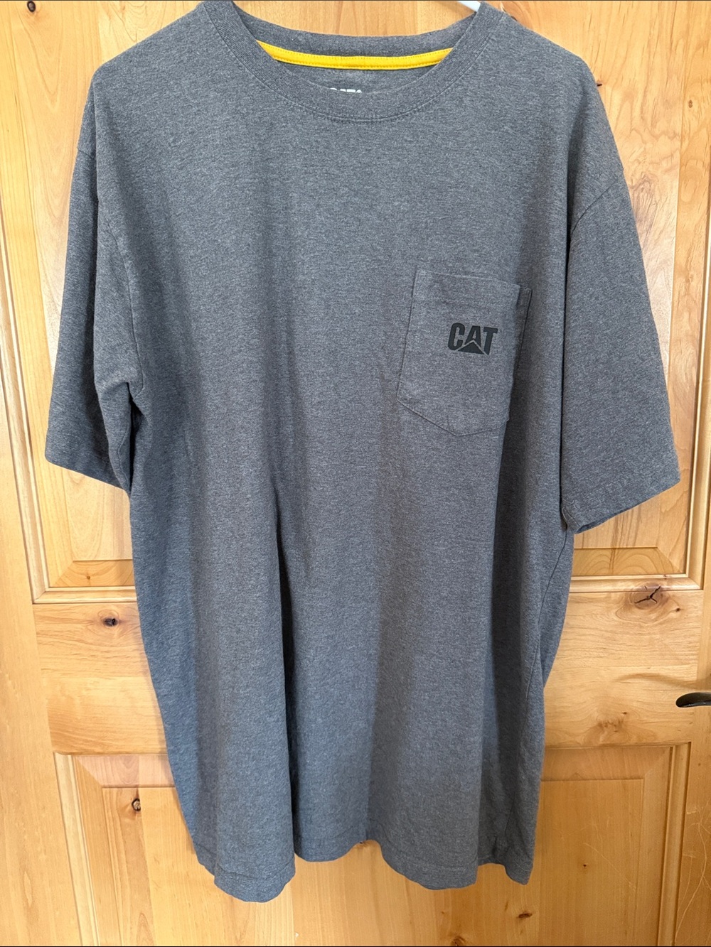 Caterpillar Men's Heather Gray Pocket Tee
